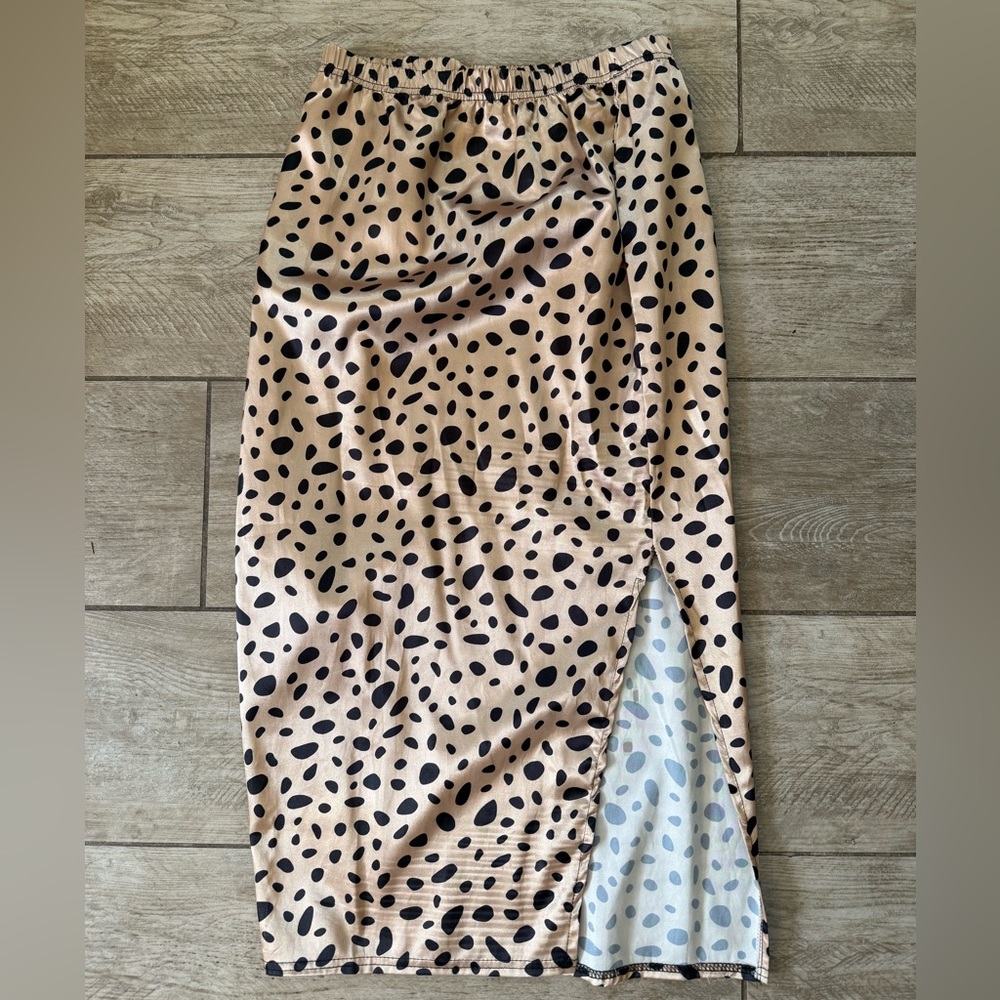 Leopard Print Midi Skirt with Side Slit